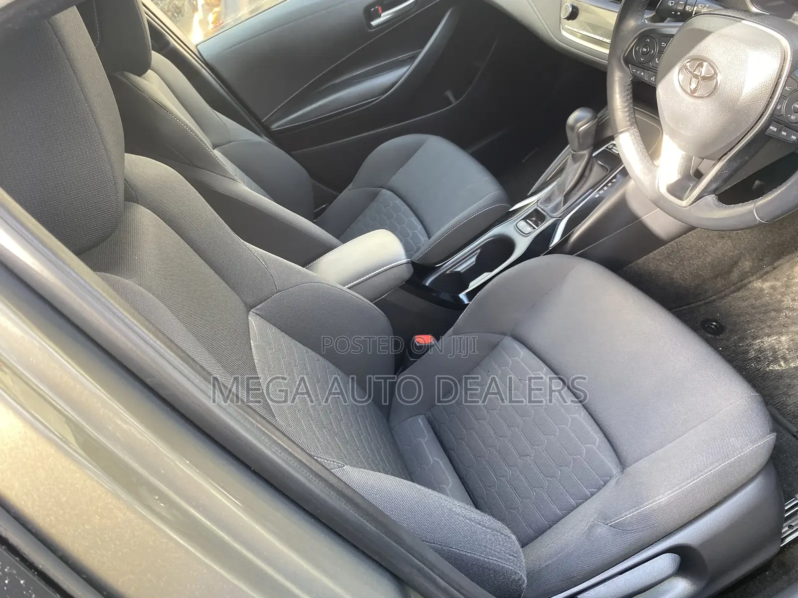 Toyota Corolla 2019 Brown