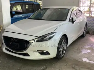 Mazda Axela 2018 White