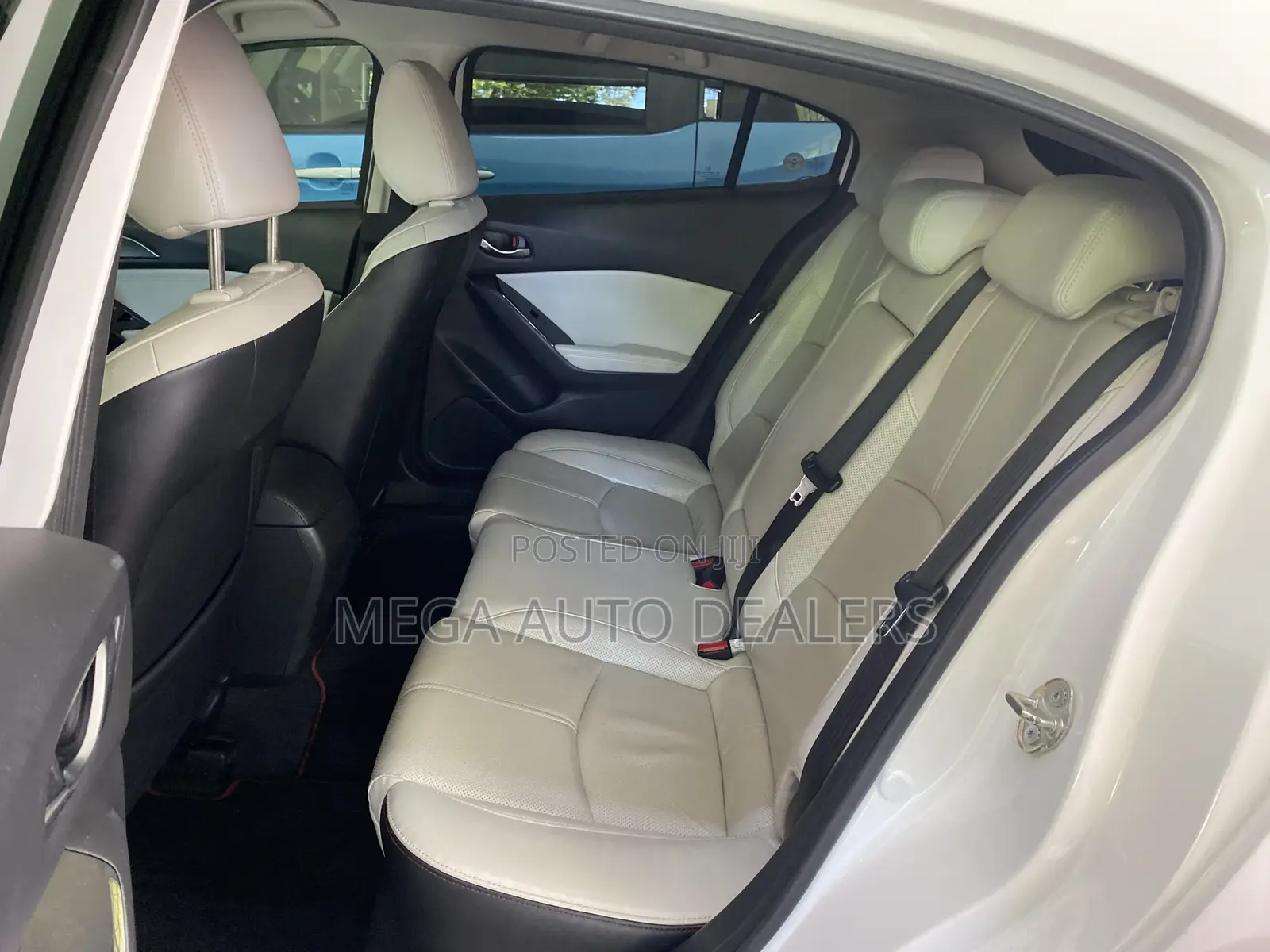 Mazda Axela 2018 White