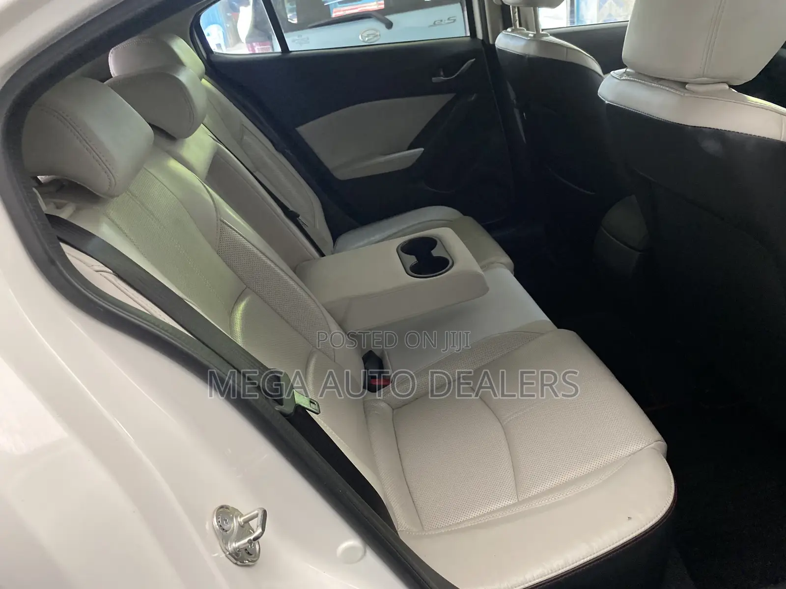 Mazda Axela 2018 White