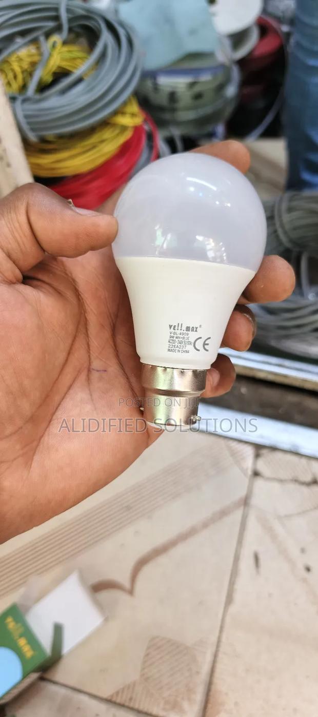 Led Coloured Bulbs - thumbnail 2