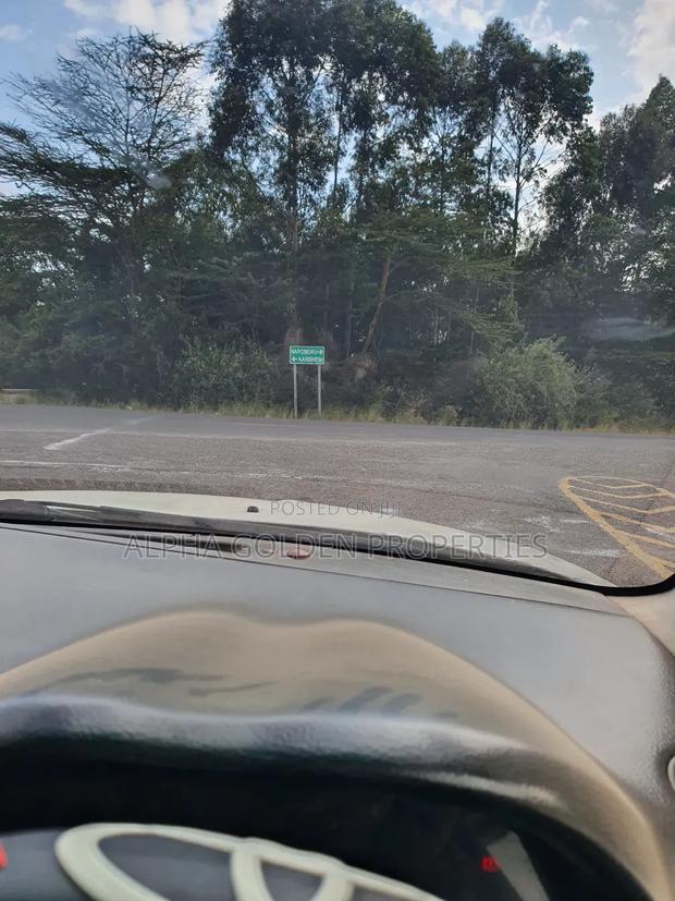Narumoru 2 Acres on Tarmac