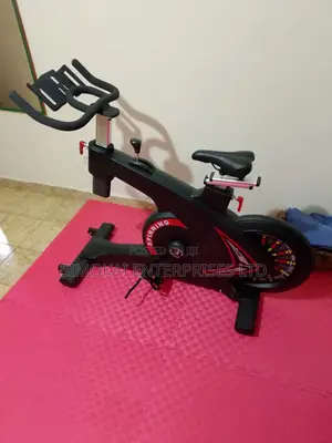 Commercial Spin Bike With Stiff Steel