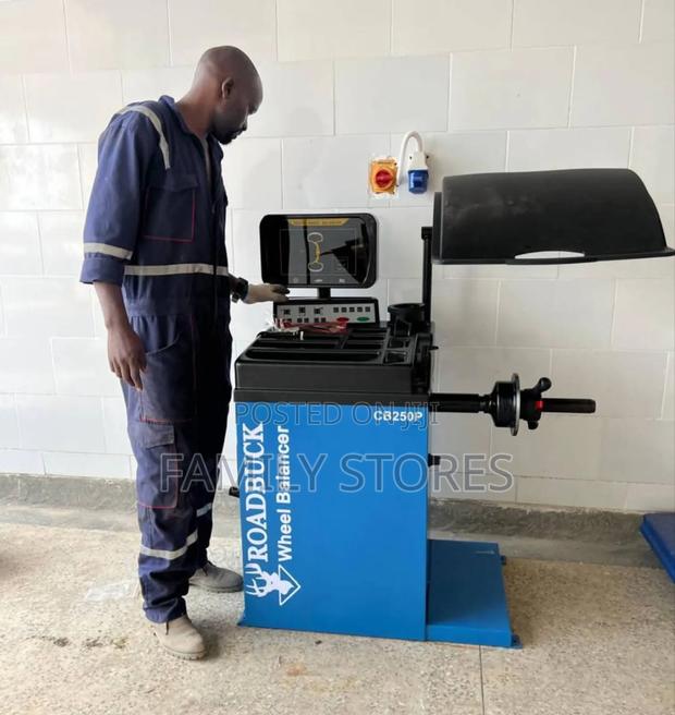 Commercial Wheel Balancer Machine Cb250 - thumbnail 2