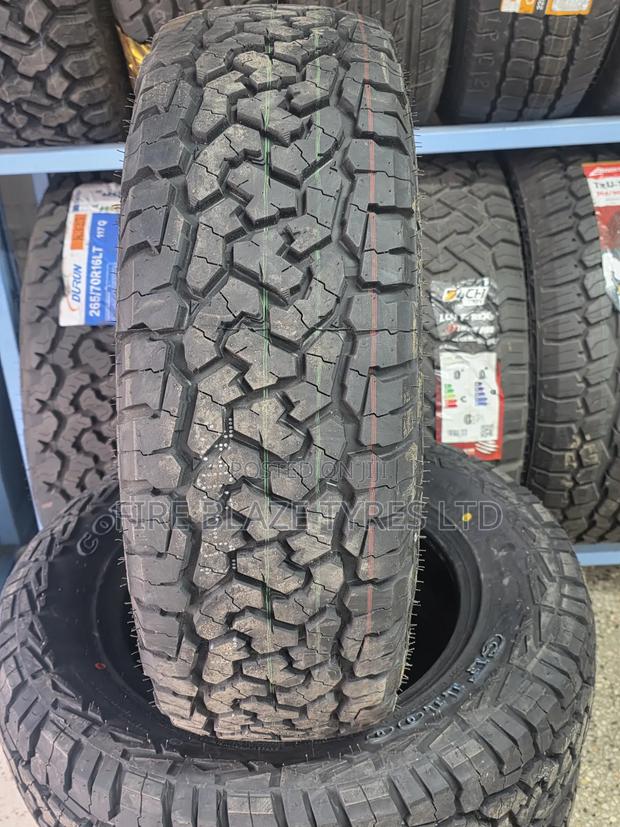 205/70r15 Comforser Cf1100