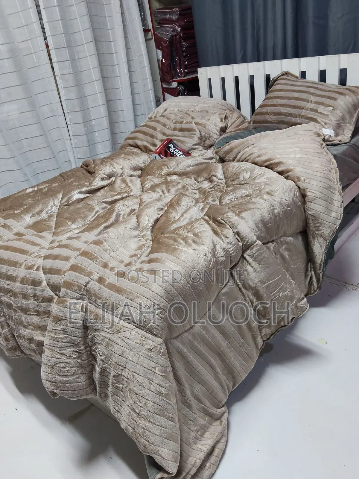Super Soft Duvet , Bedsheet , Two Pillowcases