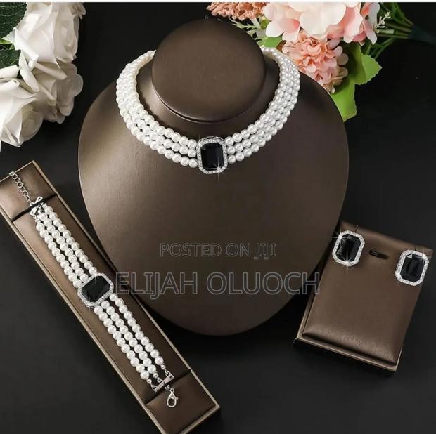 3 Pieces Set Jewellery/Multi Layered Pearl Set - thumbnail 2