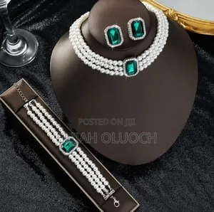 3 Pieces Set Jewellery/Multi Layered Pearl Set