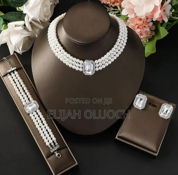 3 Pieces Set Jewellery/Multi Layered Pearl Set - thumbnail 6