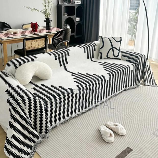Quality Chenille Cotton Slip Sofa - thumbnail 5