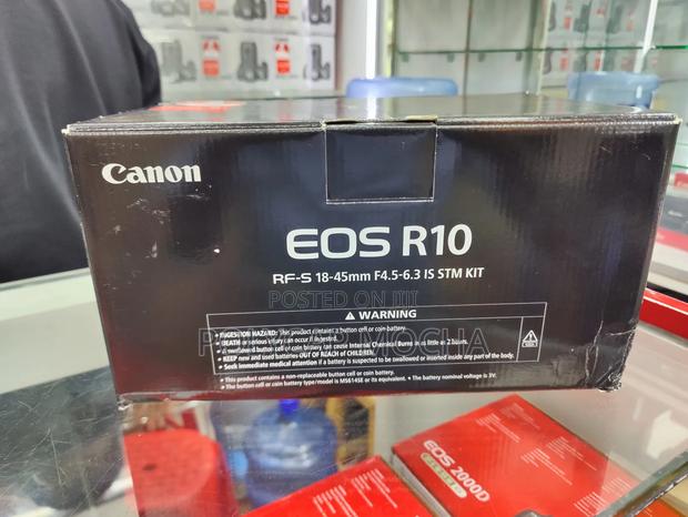 Canon Eos R10 Mirrorless Camera With 18-45mm Lens - thumbnail 3