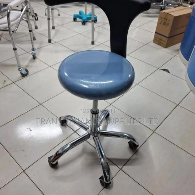 Armrest Procedure/Doctor's Stool