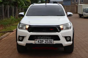 Toyota Hilux Revo Double Cab Deisel 2.4 RWD 2016 Pearl