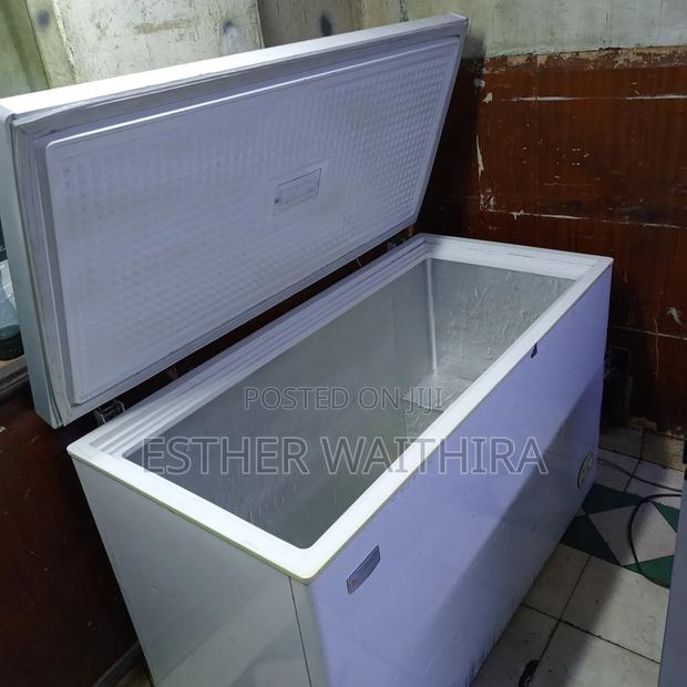 350litres Chest Freezer - thumbnail 2