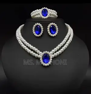 Ladies 3 Pc Set Jewellery/Double Layered Pearl Set