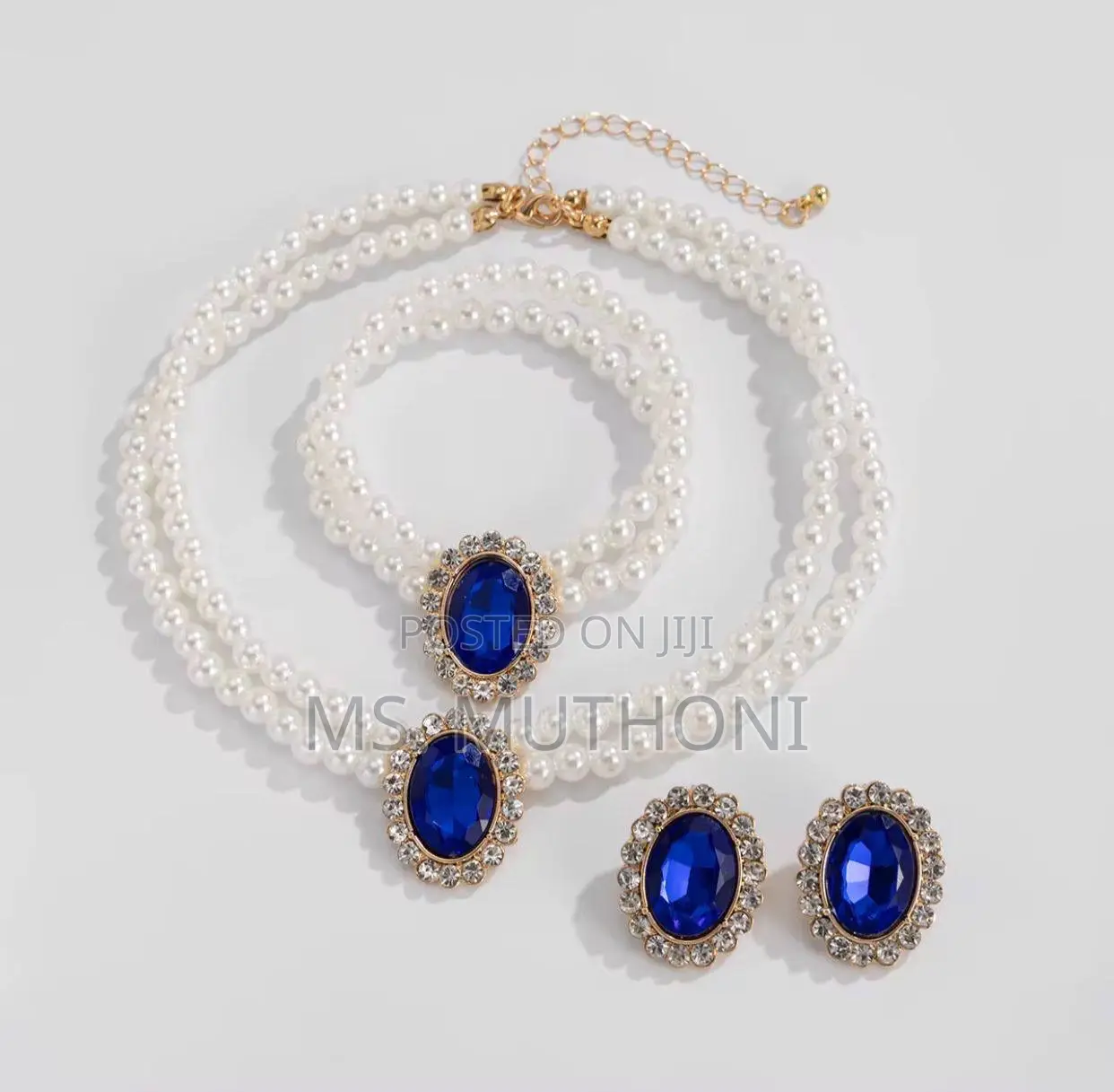 Ladies 3 Pc Set Jewellery/Double Layered Pearl Set