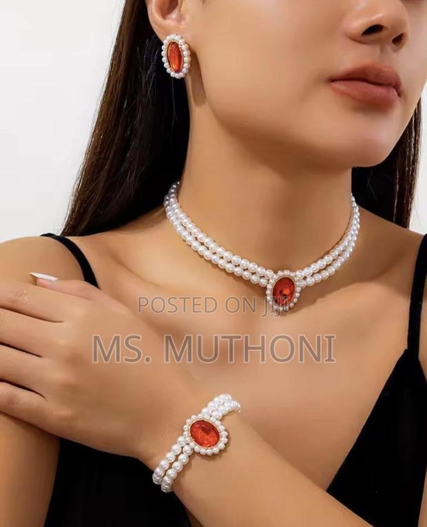 Ladies 3 Pc Set Jewellery/Double Layered Pearl Set - main view