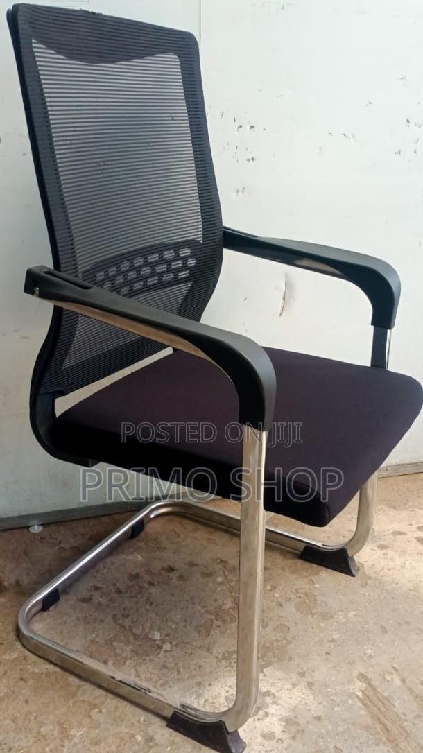 Office Chair; Elegant Mesh Signature Visitor Chair