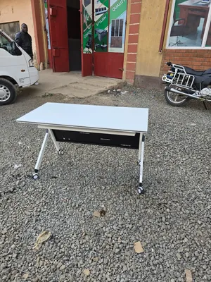 Mmobile Foldable Training Table