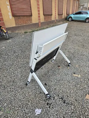 Mmobile Foldable Training Table