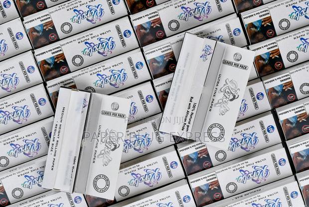 Korobo White Regular Size Rolling Papers - 100 Leaves - thumbnail 3