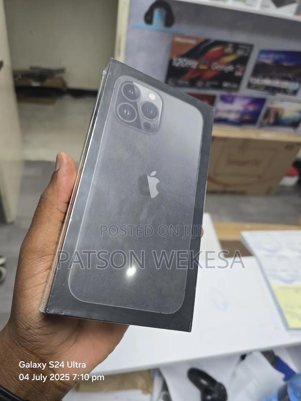 Apple iPhone 13 Pro Max 256 GB Black - thumbnail 2