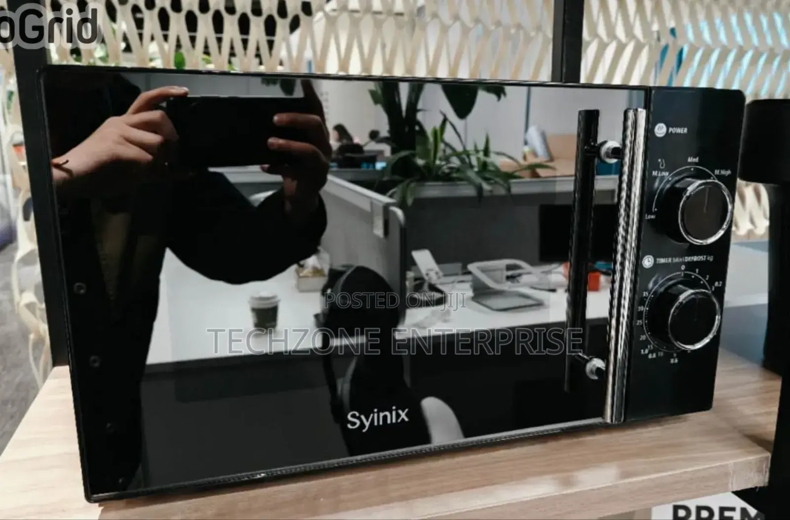 Syinix (Mw720-05m) Manual Microwave 20l - Black 