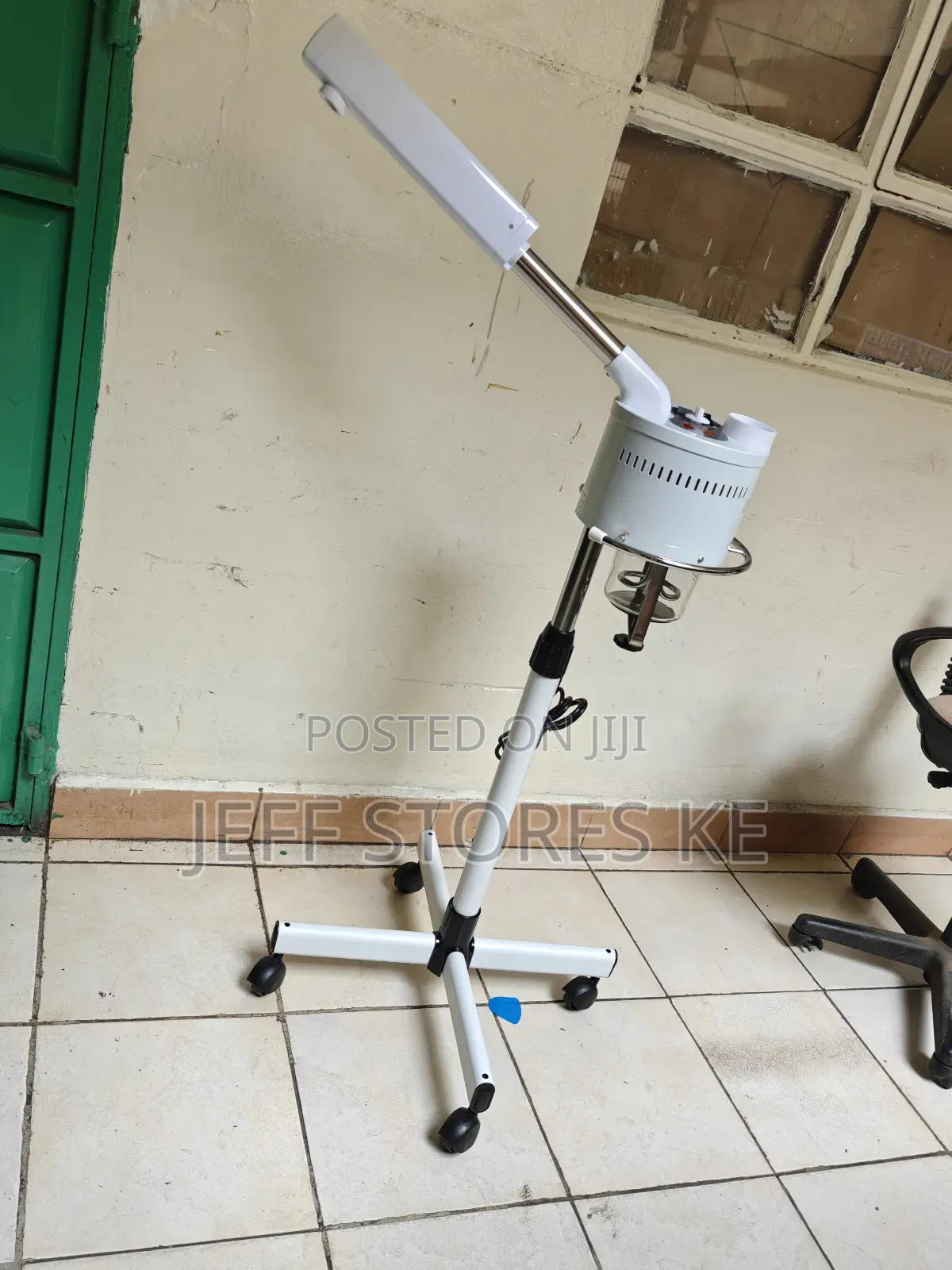 Stand and Adjustable Facial Steamer