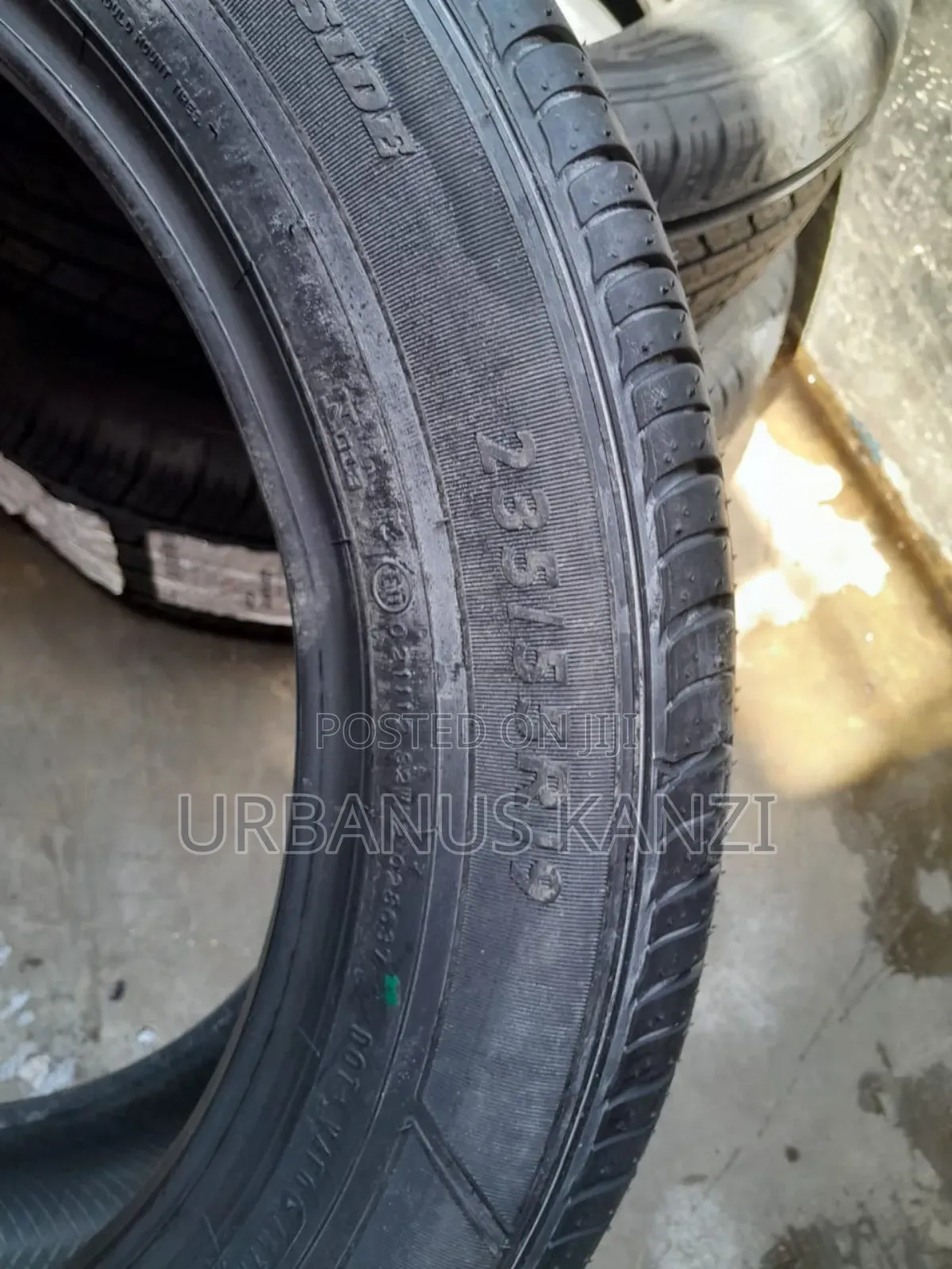 235/55r19 Dunlop Tute