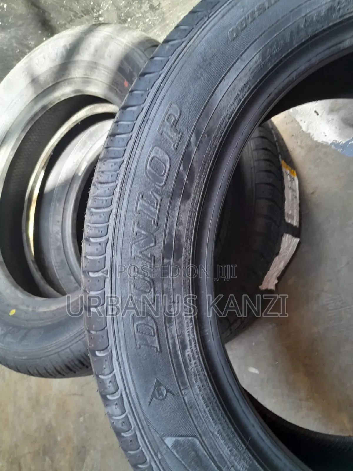 235/55r19 Dunlop Tute