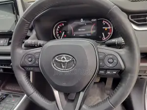 Toyota RAV4 2019 Silver