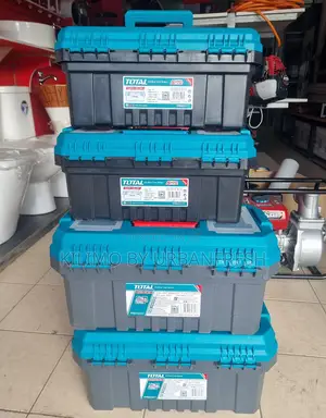 Plastic Boxes for Drugs Vaccines. 14” 17” 20” Capacity.
