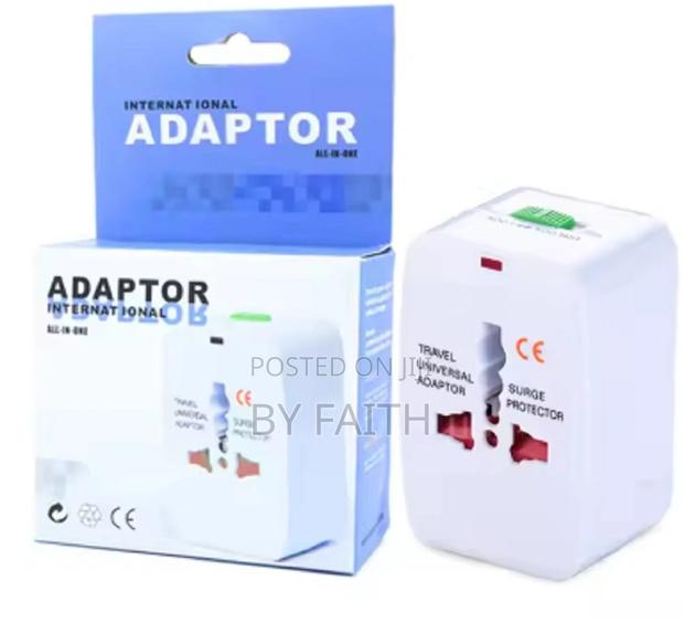 Universal Travel Adapters All in One With Usb Port / Adaptor
