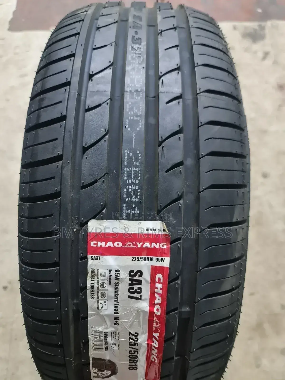 225 /50 R18 Chaoyang Tyres (Sa37)