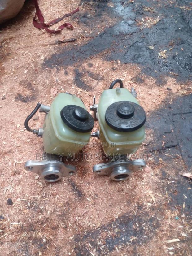 Master Cylinder Landcruiser 79 - thumbnail 5