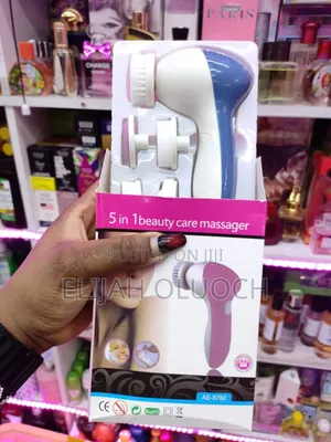 5 in 1 Facial Brush