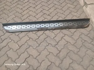 Universal Side Step for All Vehicles