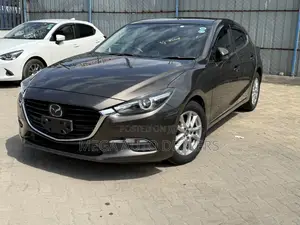 Mazda Axela 2018 Brown