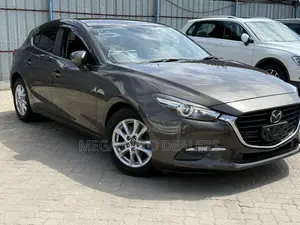 Mazda Axela 2018 Brown