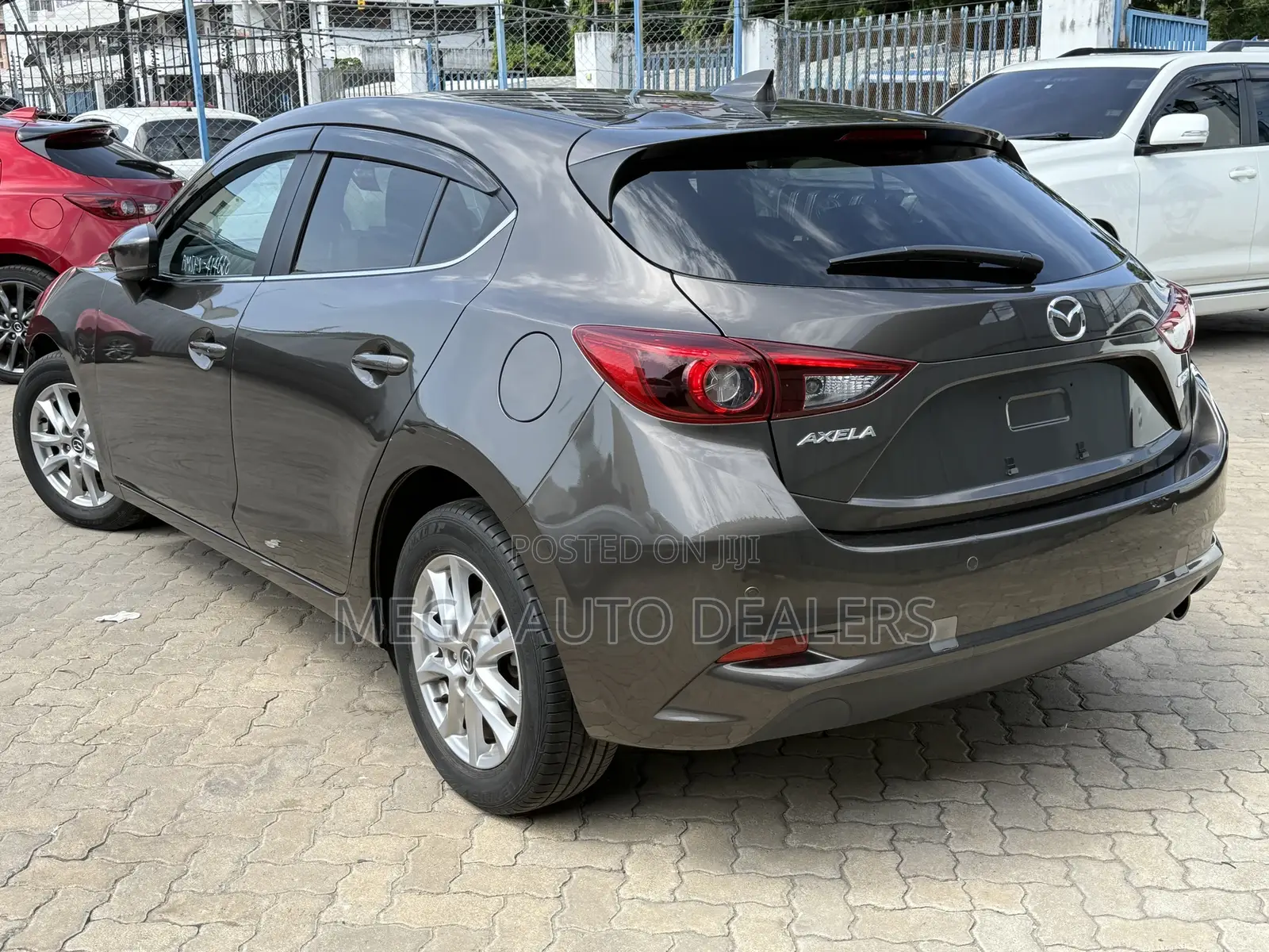 Mazda Axela 2018 Brown