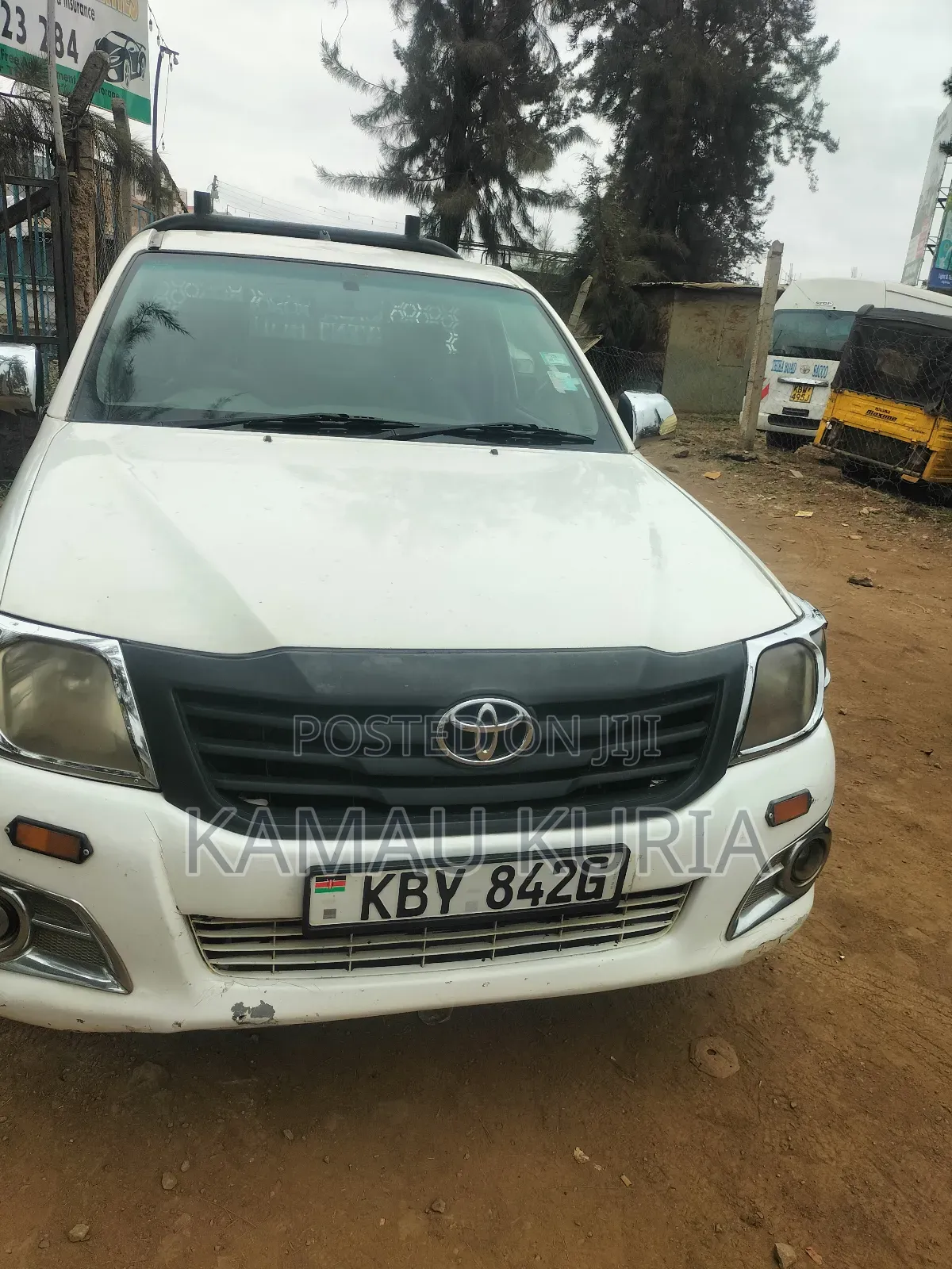 Toyota Hilux 2014 White
