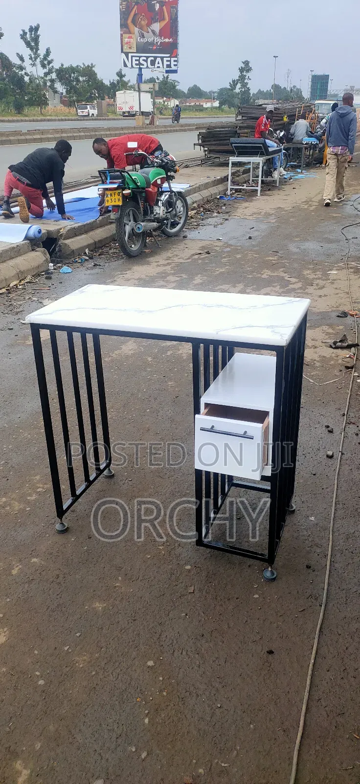 Single Drawer Manicure Table