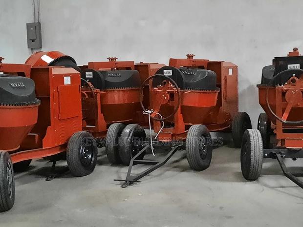 Heavy-Duty Concrete Mixer (Commercial 500l)