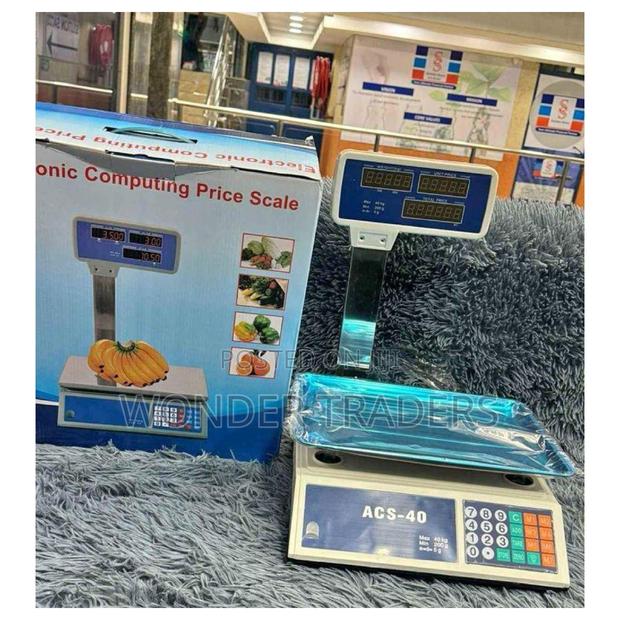 *Digital Heavy Duty Computing Scale With Arm* - main view