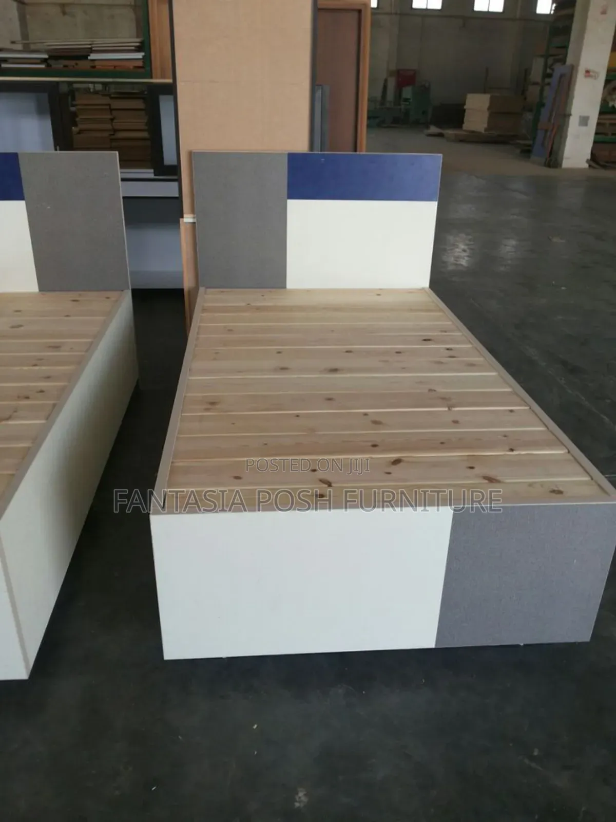 Modern Single Bed for Kids and Guests Size 3.5x6