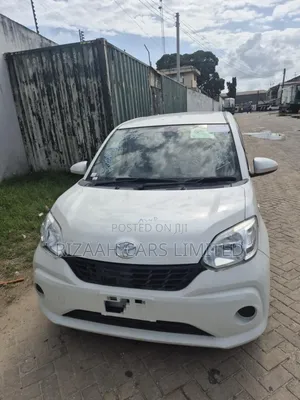 Toyota Passo 2018 White