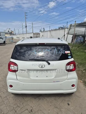 Toyota Passo 2018 White