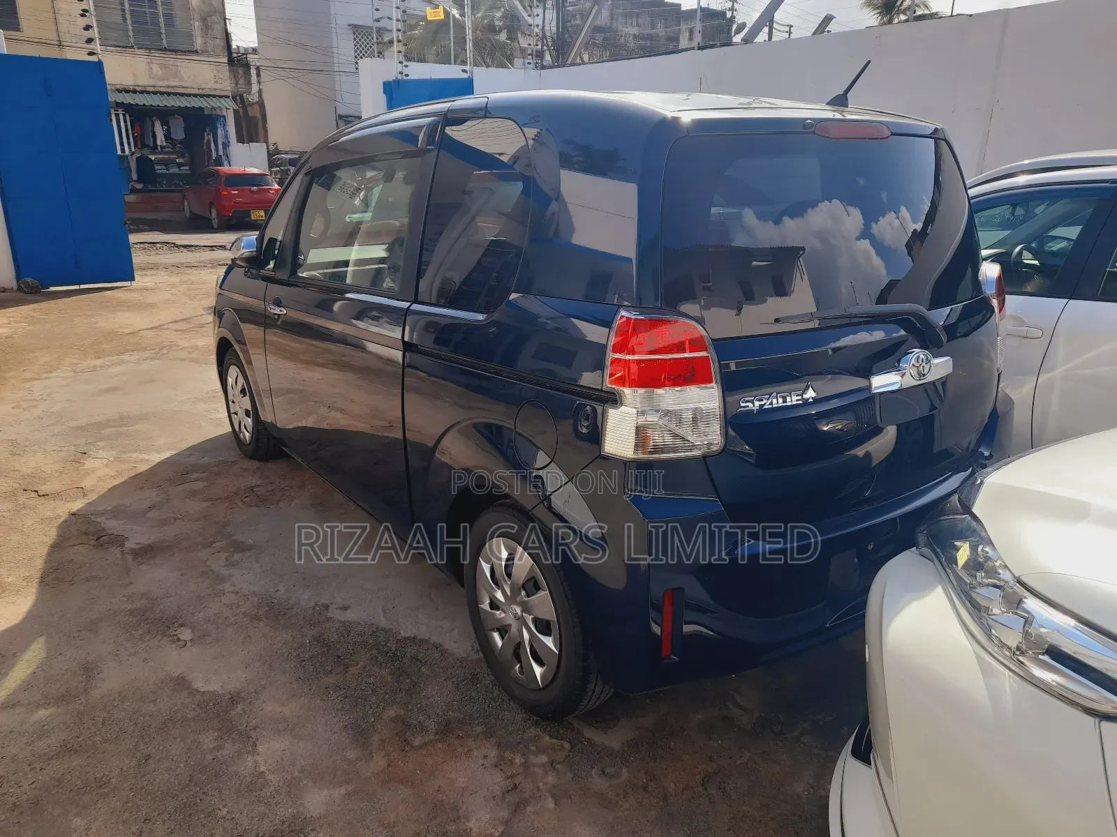Toyota Spade 1.5 2018 Blue