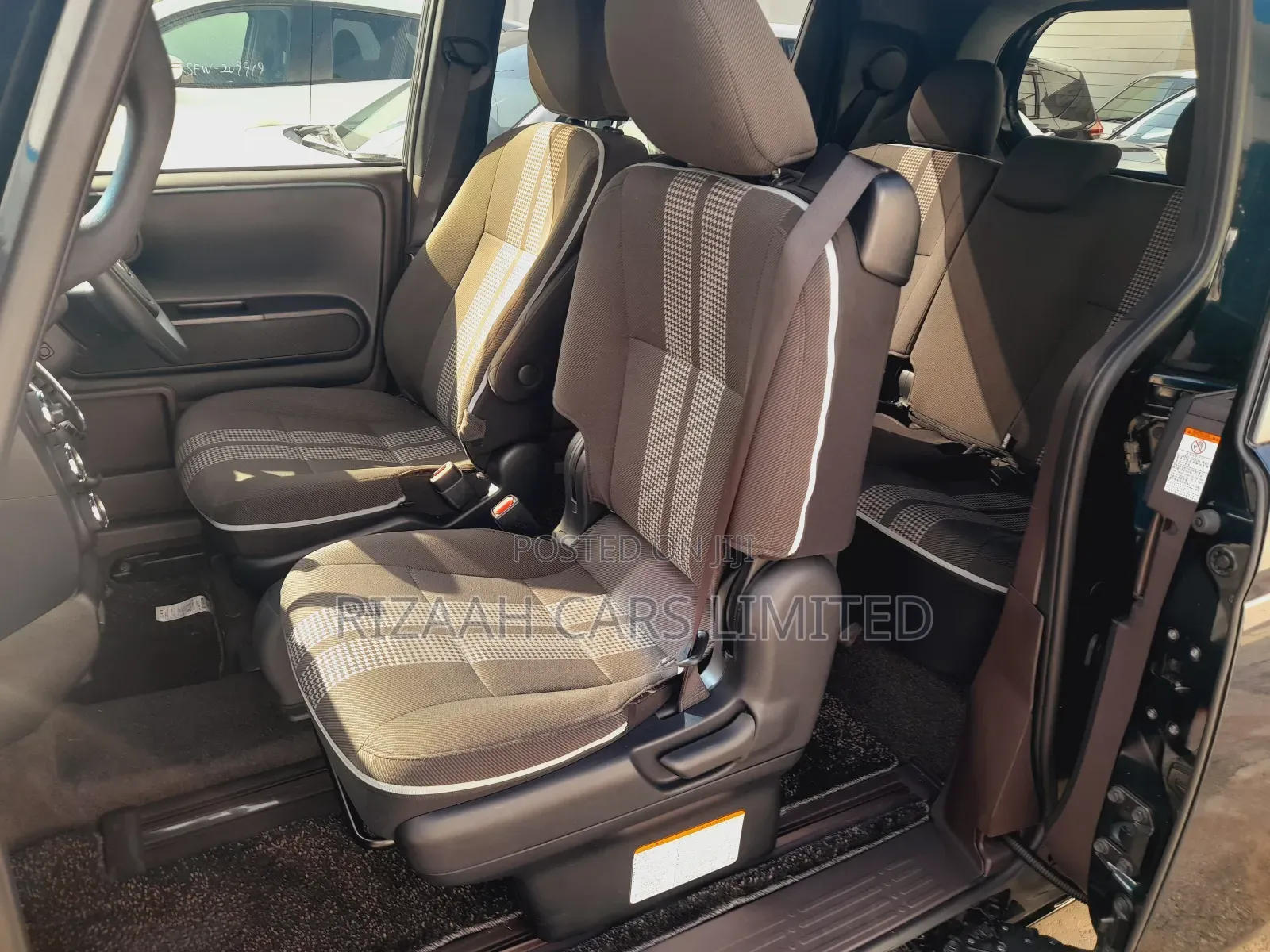 Toyota Spade 1.5 2018 Blue