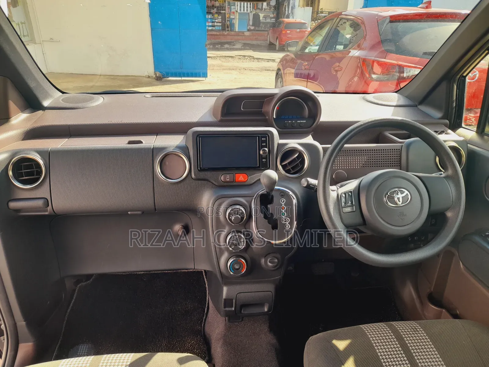 Toyota Spade 1.5 2018 Blue